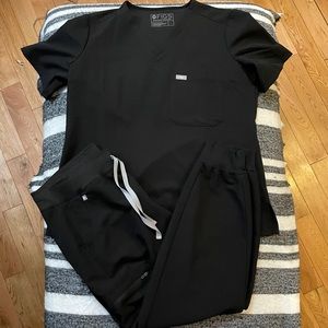 Figs scrub set in large